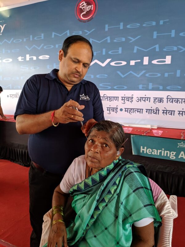 Dr omji Srivasatava testing patient